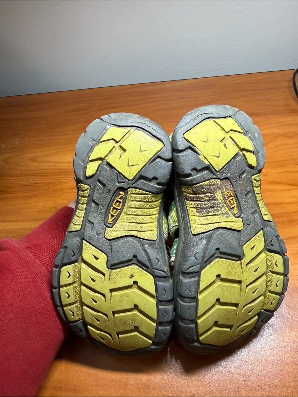 Keen Newport H2 Green Hiking Water Sandal Shoe Closed Toe Outdoor‎ Vacation K11